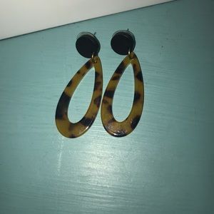 Tortoise dangly earring